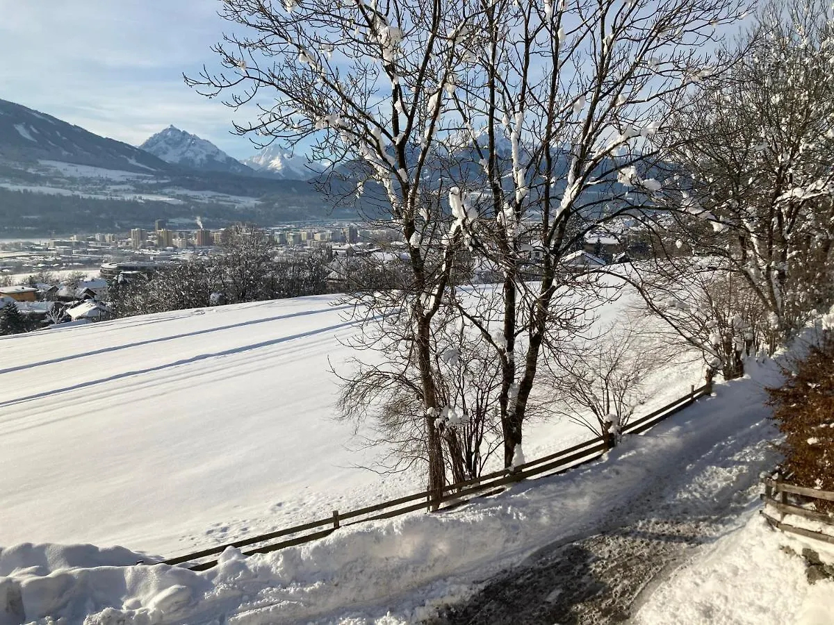Apartments Karlhof インスブルック