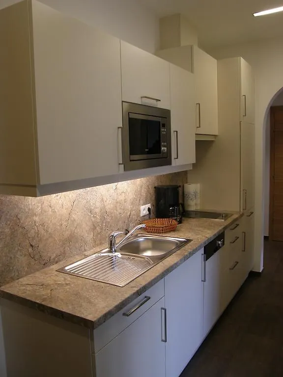 Apartments Karlhof インスブルック 0*,  オーストリア