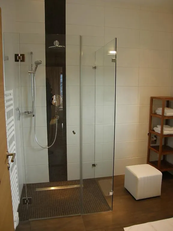 Apartments Karlhof インスブルック